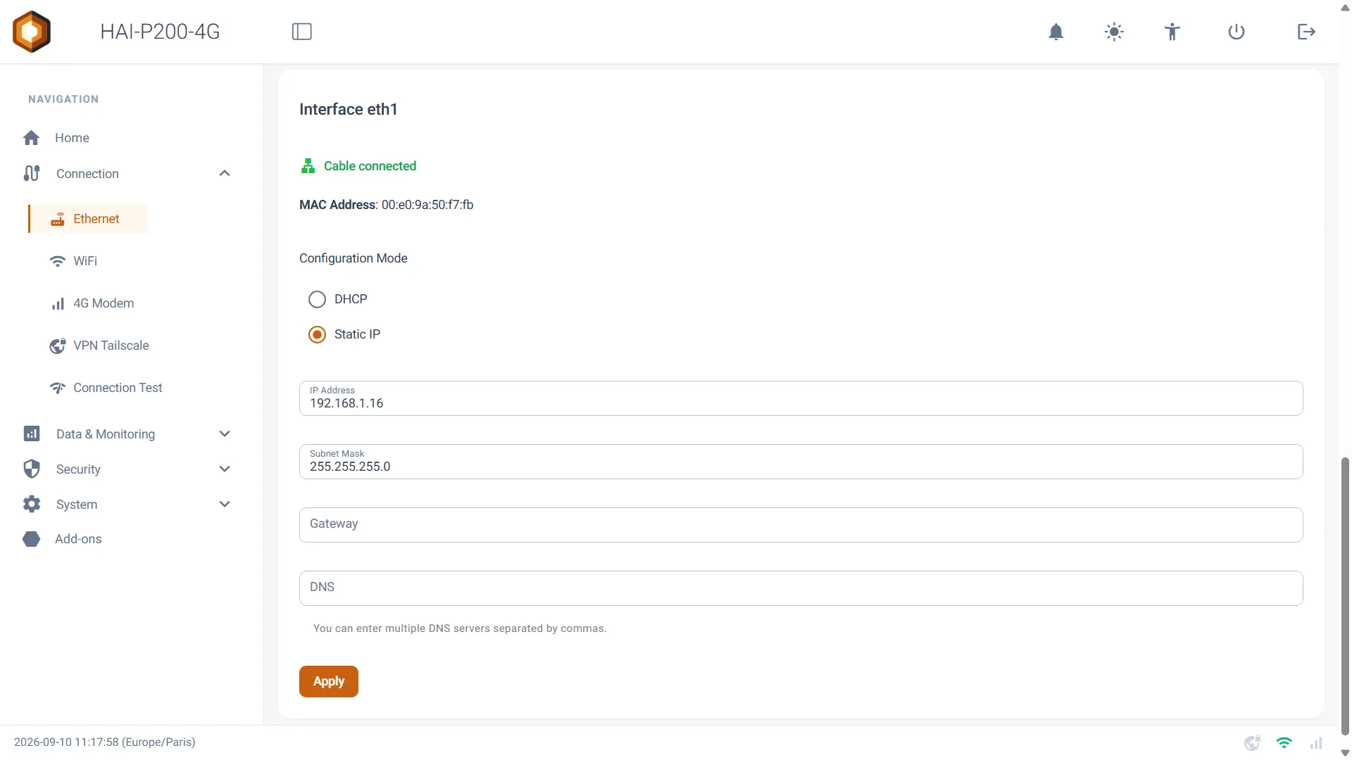 Carte Interface eth1 en mode Static IP : champs IP Address, Subnet Mask, Gateway et DNS renseignés, bouton Apply